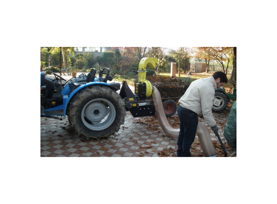 Aspirateur à feuilles de berges Agrinova Otto OT8/H2F avec turbine de broyage et raccord à cardan Agritech Store